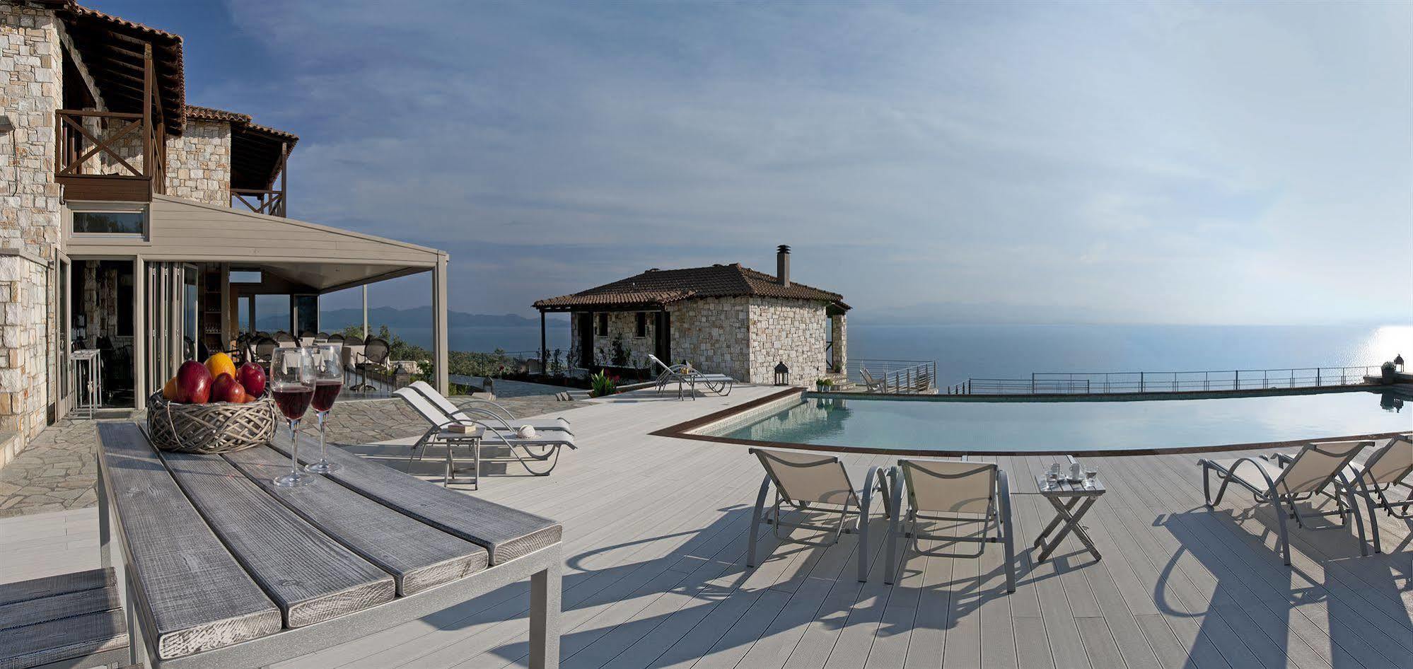 Karavia Lux Inn Afissos Exterior photo